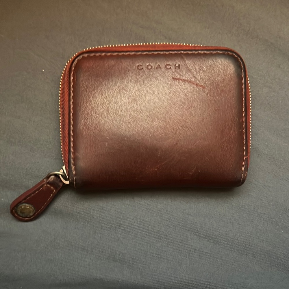 COACH VINTAGE RED LEATHER SMALL ZIP AROUND COIN PURSE